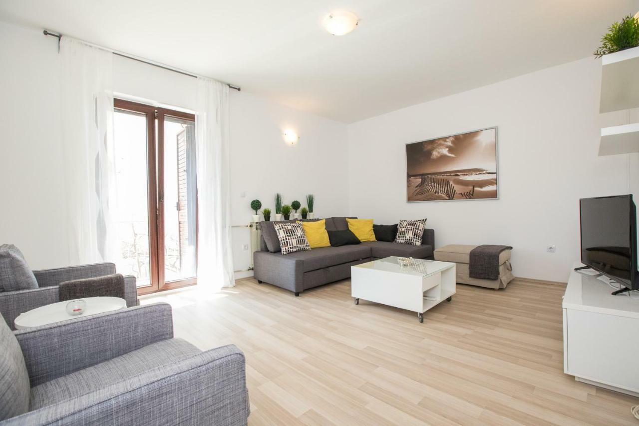 Apartment Macan 챠브타트 외부 사진