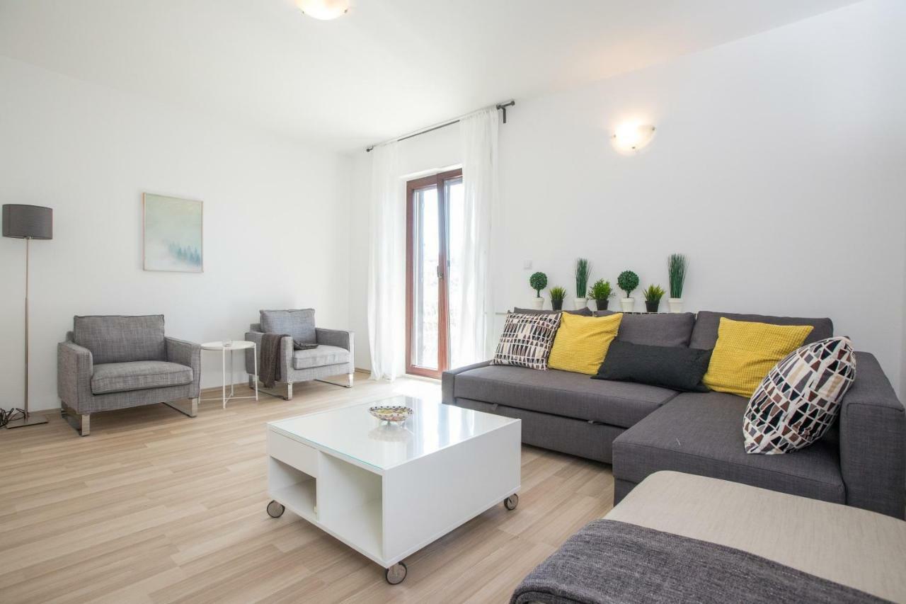 Apartment Macan 챠브타트 외부 사진