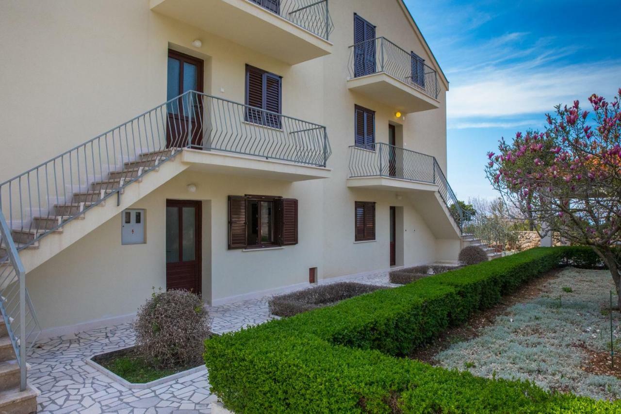 Apartment Macan 챠브타트 외부 사진
